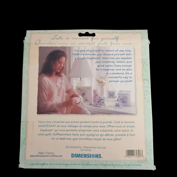Lot of 2 Dimensions Daydreams Friends Are Family Counted Embroidery Kits - Picture 6 of 7